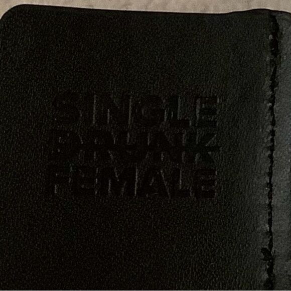 SINGLE DRUNK FEMALE KEY CHAIN KEY FOB  WITH CARABINER NEW - Picture 3 of 4